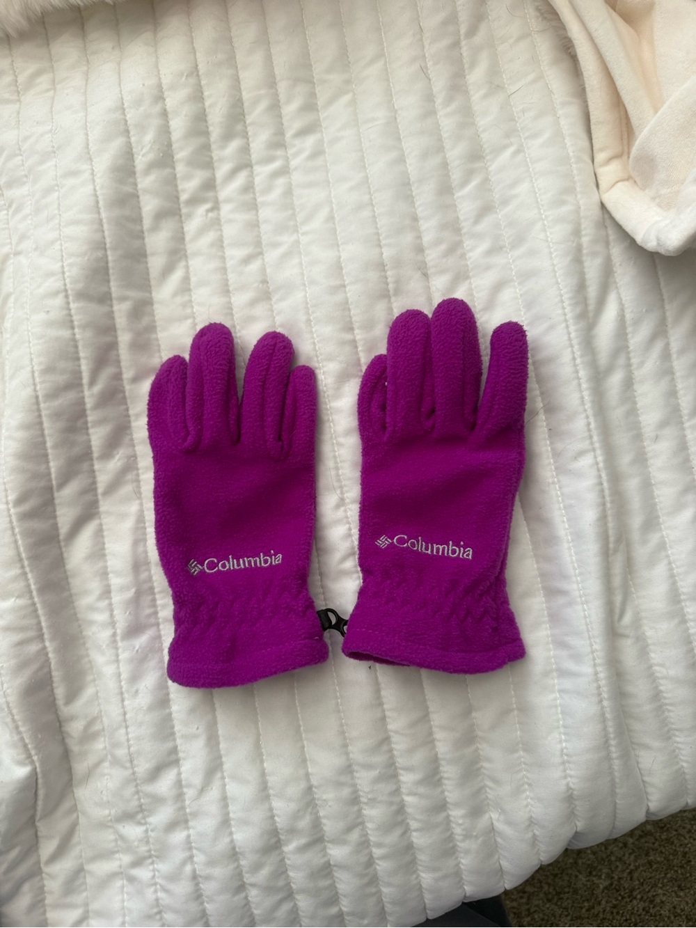 Columbia Magenta Fleece Winter Gloves